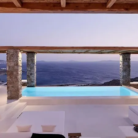 La Piscine Villa *